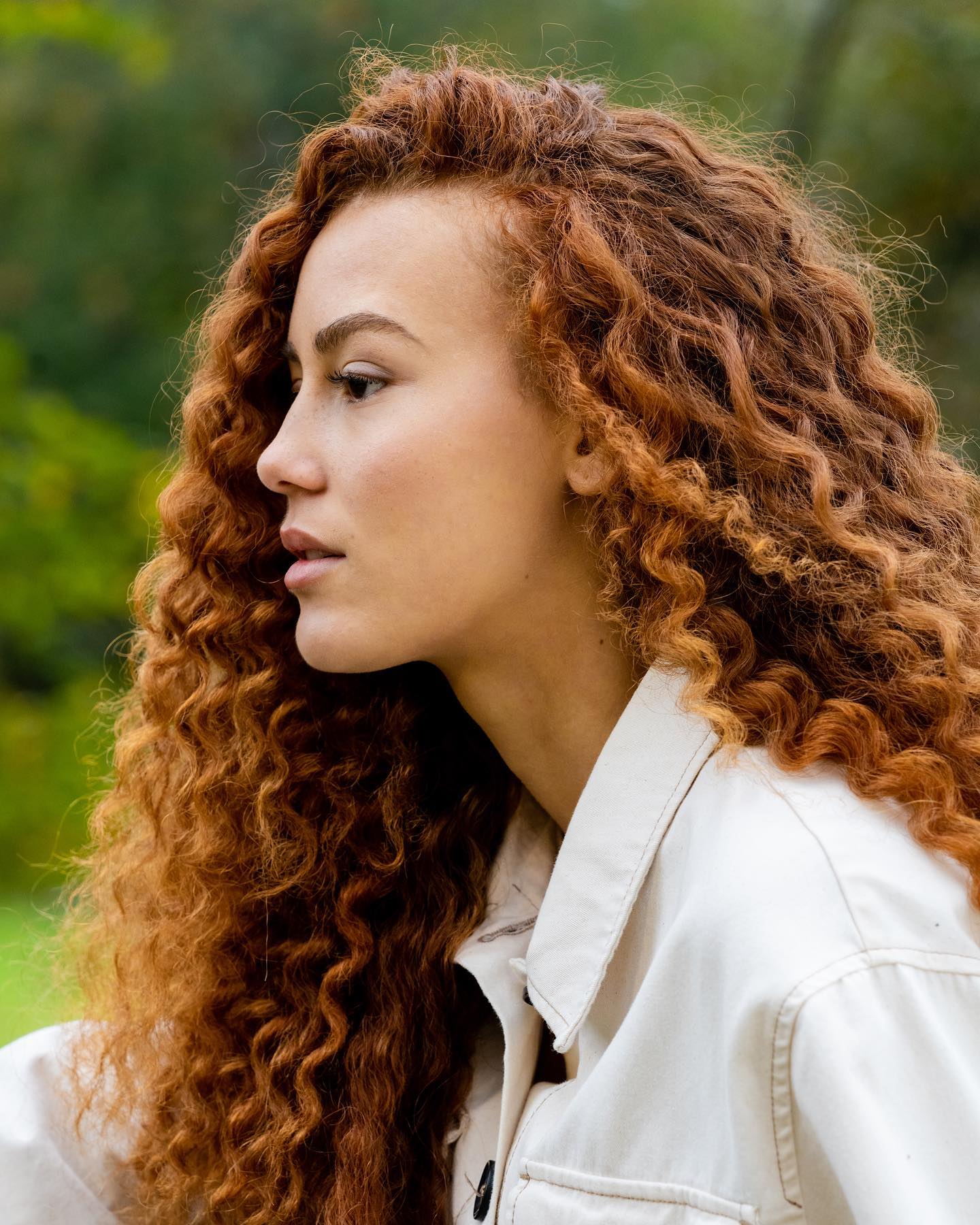 Aloe Vera Gel: Ein Verbündeter für schön geformte Locken 3 Schleifen 10 1