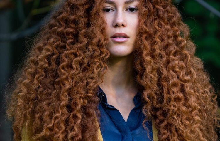 How to detangle curly hair without breaking it?2
