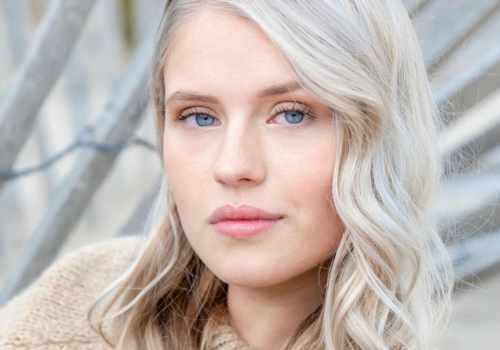 Comment colorer les cheveux blancs ? 2 cheveux-blancs (2)