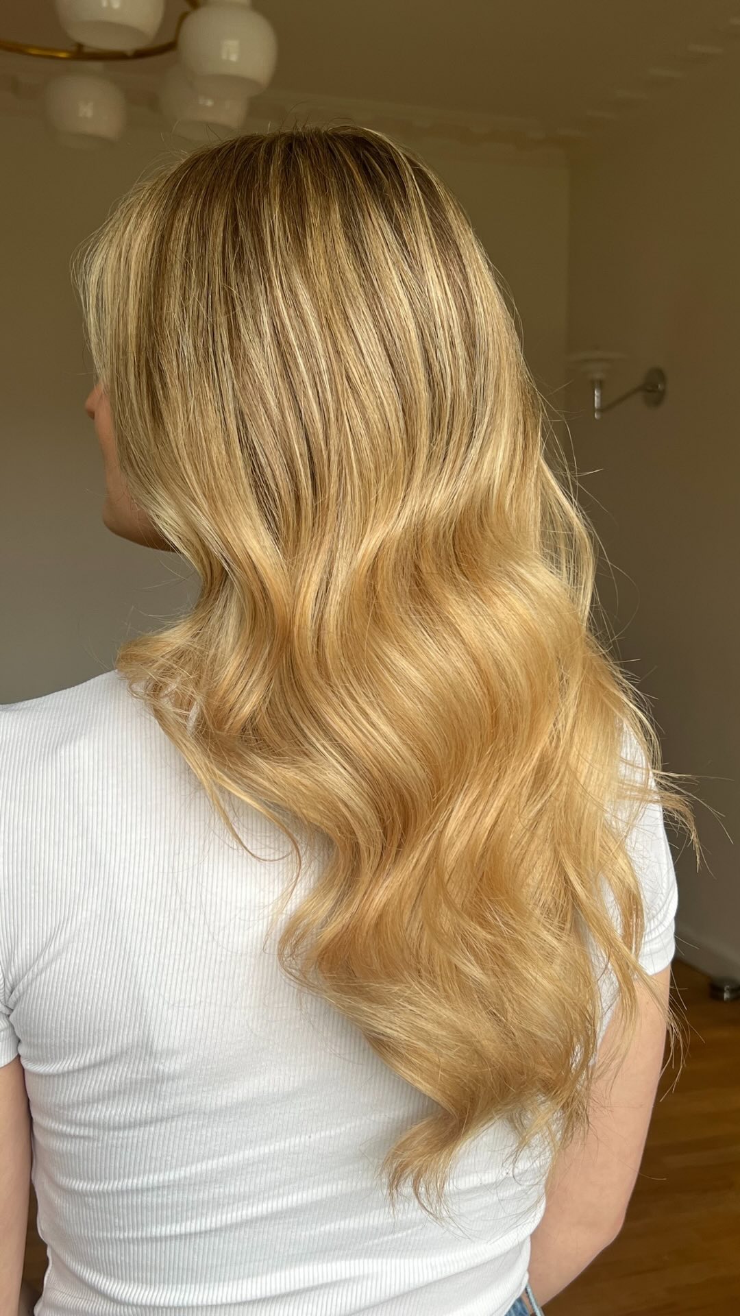 Wie oft sollte man seine Haarfarbe nachfärben? 2 Färbung 1 1