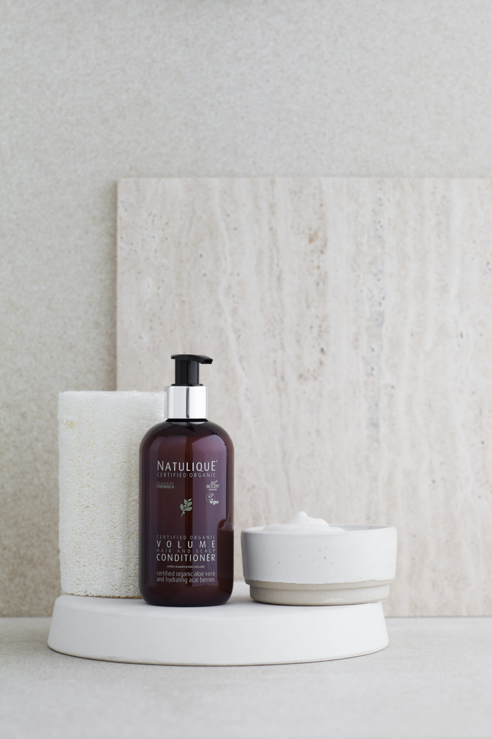 Wie kann ich die Abstände zwischen den Haarwäschen vergrößern, um gesünderes Haar zu bekommen? 3 shampoo 8 scaled 2